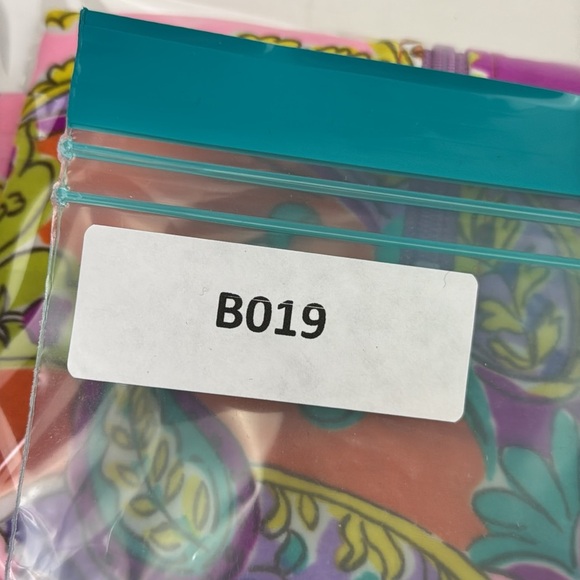 Robena Women's Colourful Cycling Sleeveless Top - Picture 8 of 8